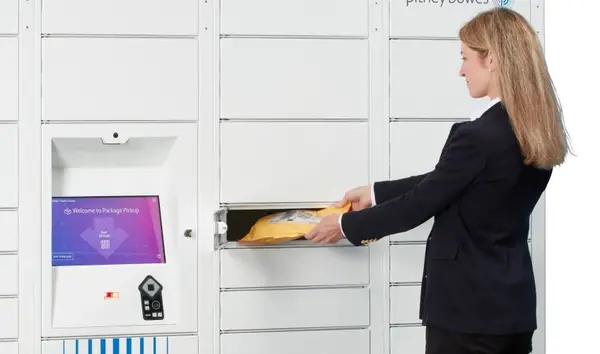 women using smart locker